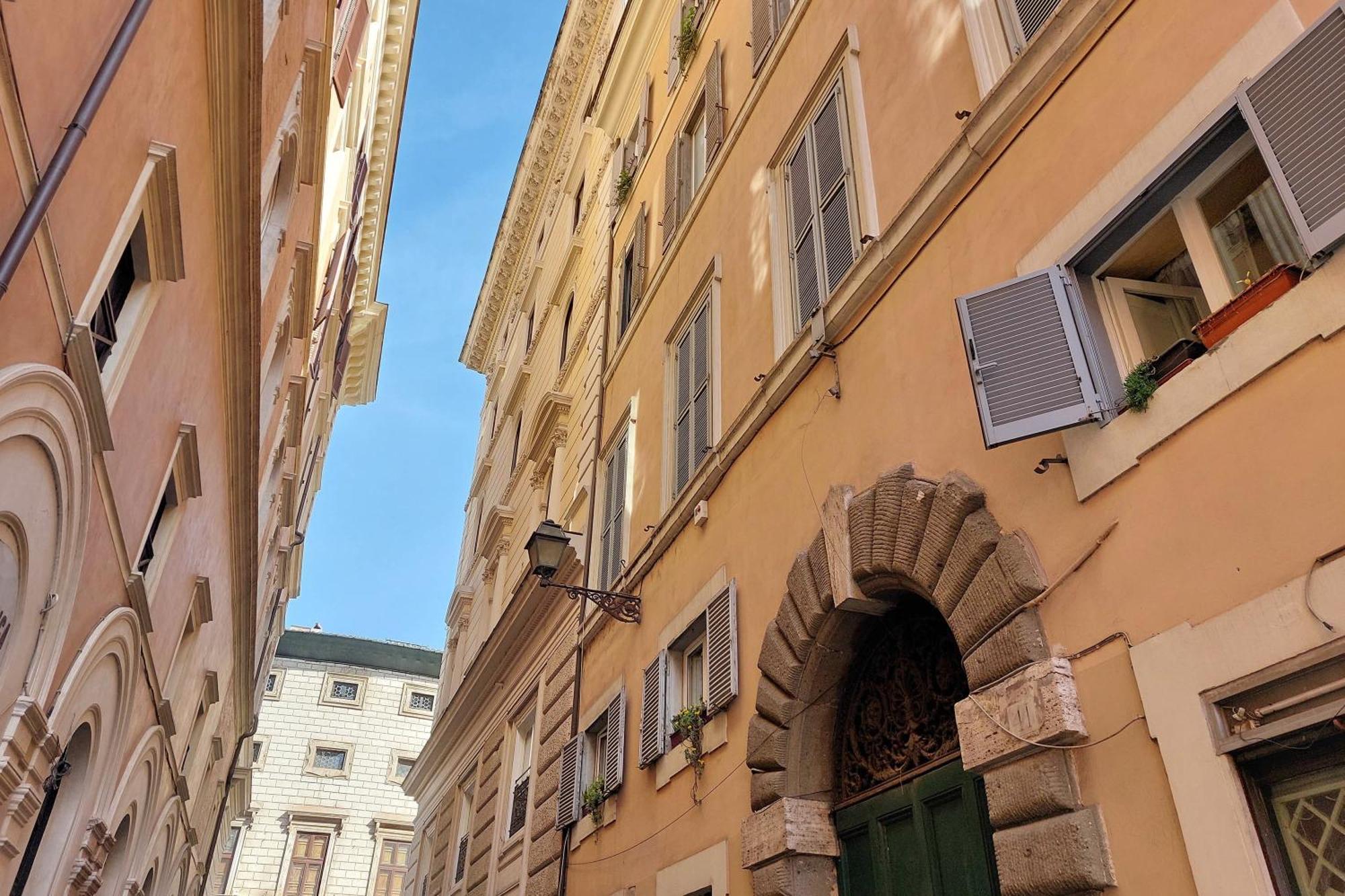 Dainty Paradiso Near Piazza Navona Apartment Rome